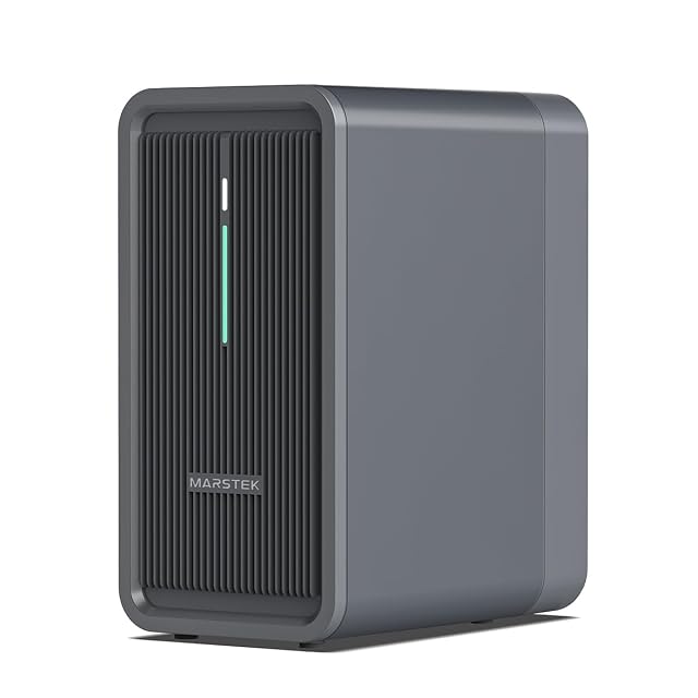 Batteria solare da balcone Marstek B2500 con le sue porte di collegamento