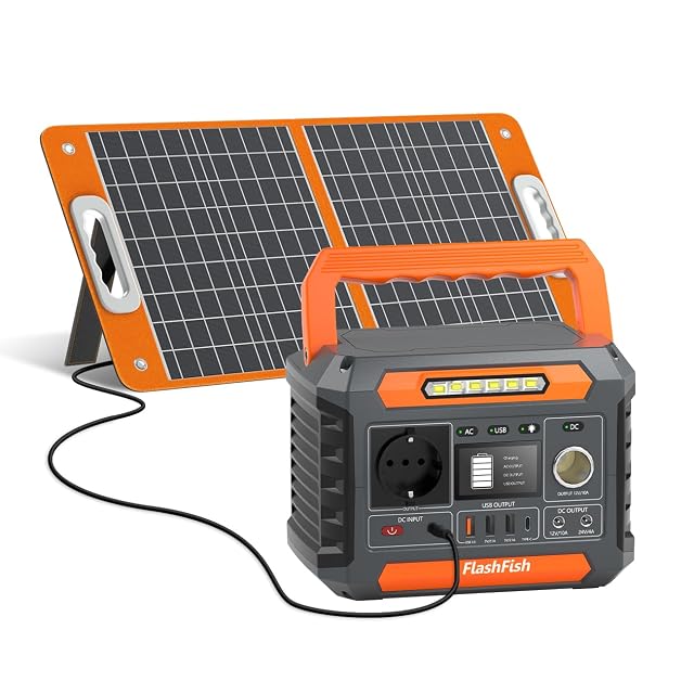 Stazione di energia FlashFish P66A arancione accanto al suo pannello solare pieghevole da 60 W